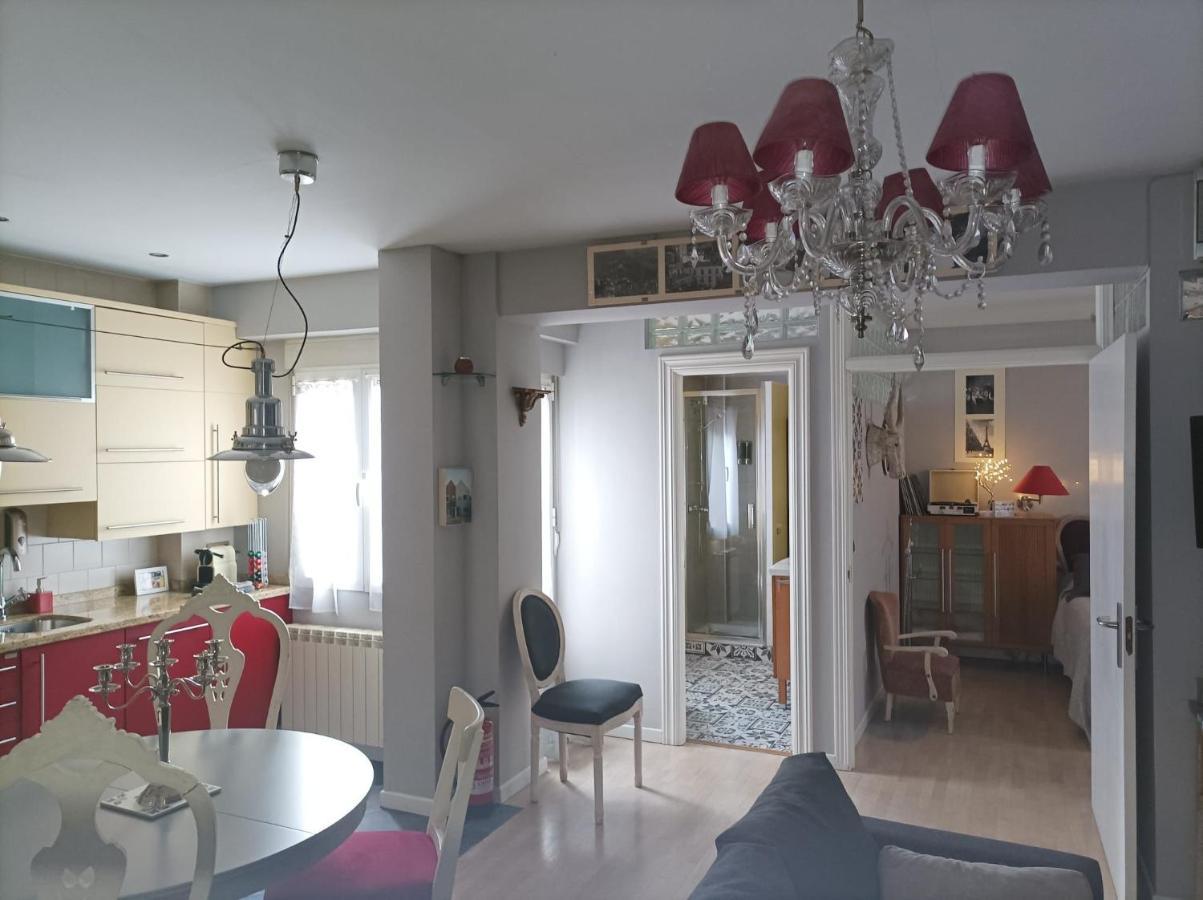 Apartamento San Quirce - Centrico Y Reformado- Wifi Y Netflix Valladolid Buitenkant foto